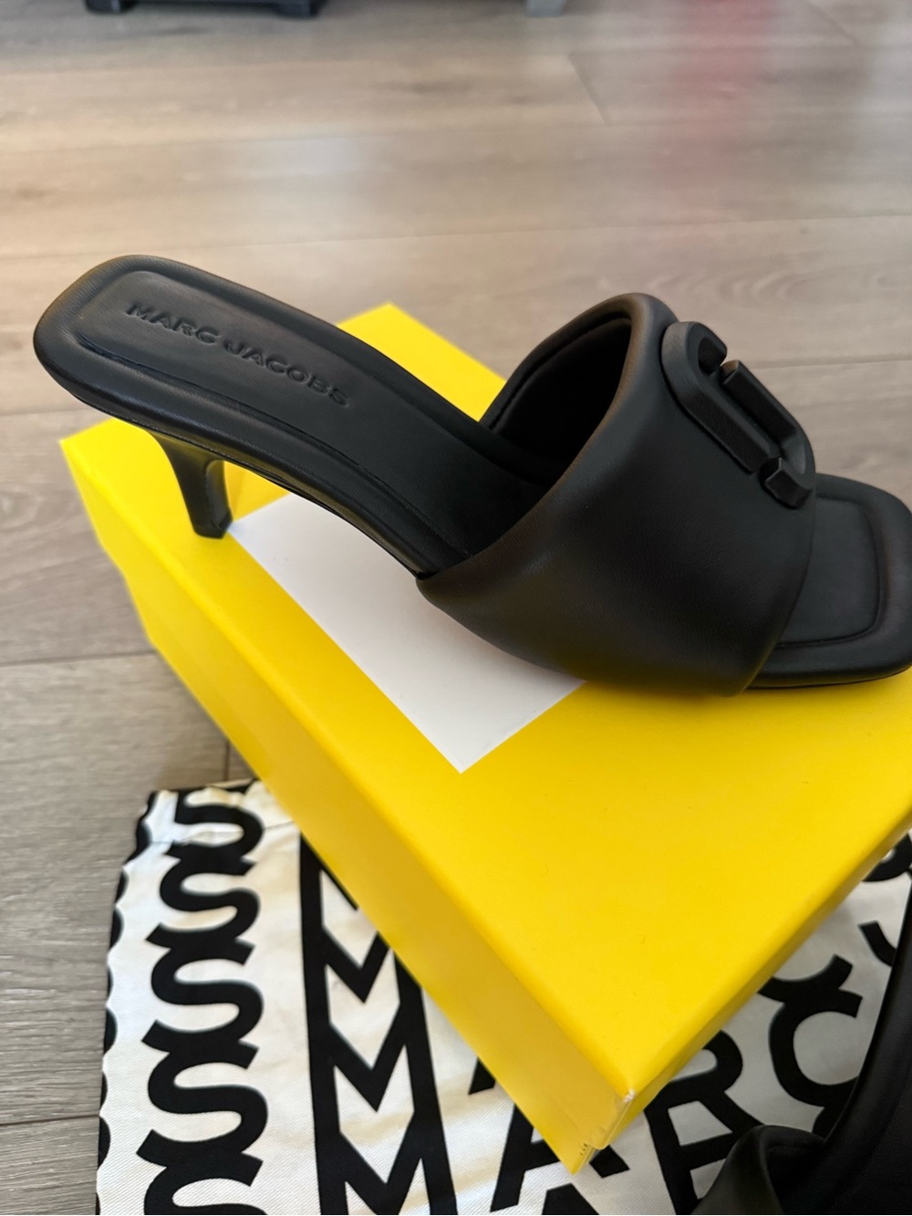 Marc Jacobs Black Leather Square-Toe Slide Heels - Picture 3 of 3